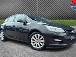 Black Used 2013 Vauxhall Astra Hatchback | £3,999 (Fair price)