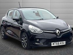 Black Used 2018 Renault Clio IV Play Hatchback | £7,290 (Fair price)