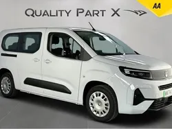 White New 2024 Vauxhall Combo Design Edition MPV | £17,700 (Fair price)