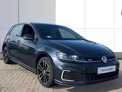 Used 2020 VW Golf VII GTE Hatchback | £17,693 (Fair price)