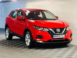 Red Used 2019 Nissan Qashqai Acenta Premium SUV | £6,489