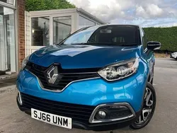 Blue/black Used 2016 Renault Captur Dynamique SUV | £7,995 (Fair price)