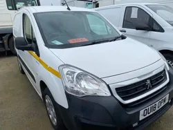 White Used 2018 Peugeot Partner MPV | £6,350 (Good price)