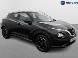 Black Used 2023 Nissan Juke N-Connecta SUV | £16,199 (Fair price)