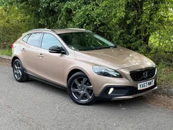 Bronze Used 2013 Volvo V40 CC Estate | £4,695 (Fair price)
