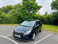 Green Used 2016 Vauxhall Zafira MPV | £6,895 (A bit pricey)