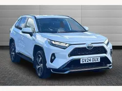 White Used 2024 Toyota RAV4 Hybrid Design SUV | £32,095 (Good price)
