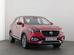 Red Used 2022 MG HS Exclusive SUV | £17,798 (Fair price)