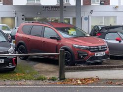 Brown Used 2022 Dacia Jogger Extreme MPV | £15,995 (Fair price)