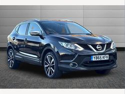 Black Used 2015 Nissan Qashqai Tekna SUV | £6,490 (Fair price)