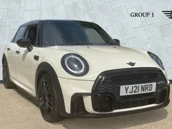White Used 2021 Mini Cooper Hatch Hatchback | £18,895 (A bit pricey)