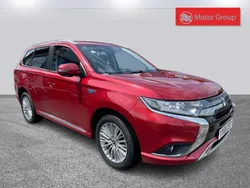 Red Used 2018 Mitsubishi Outlander P-HEV Estate | £11,841 (Fair price)