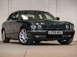 Emerald green Used 2005 Jaguar XJ Sedan | £10,000 (Expensive)