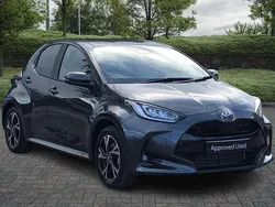 Decuma grey New 2025 Toyota Yaris Hybrid Design Hatchback | £25,250 (Fair price)