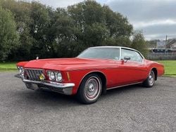 Red/white Used 2006 Buick Riviera | £15,000