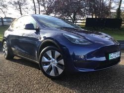 Blue Used 2022 Tesla Model Y Long Range AWD SUV | £23,490 (Fair price)
