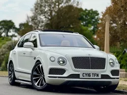 White Used 2016 Bentley Bentayga SUV | £60,995 (Fair price)