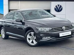 Grey Used 2020 VW Passat SE Sedan | £15,990 (Good price)
