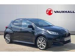 Black Used 2022 Toyota Yaris Hybrid Hatchback | £17,826 (Fair price)