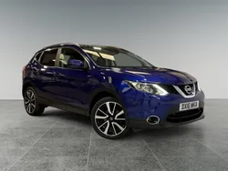Blue Used 2016 Nissan Qashqai Tekna SUV | £9,999 (Fair price)