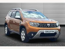 Orange Used 2019 Dacia Duster Comfort SUV | £8,990 (Fair price)