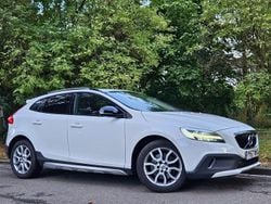 White Used 2018 Volvo V40 CC Pro Estate | £10,895 (Fair price)