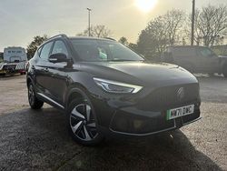 Used 2021 MG ZS Trophy SUV | £12,300 (Fair price)