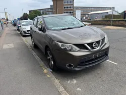 Beige Used 2015 Nissan Qashqai N-TEC SUV | £995