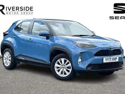 Blue Used 2022 Toyota Yaris Cross SUV | £16,990 (Good price)