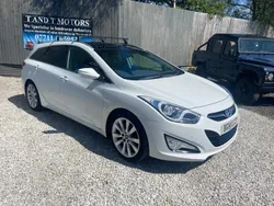 White Used 2014 Hyundai i40 Premium Estate | £4,999 (Fair price)