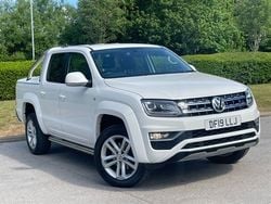 White Used 2019 VW Amarok Highline Pickup | £24,000 (Fair price)