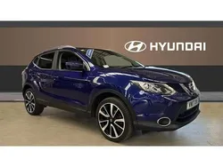 Blue Used 2017 Nissan Qashqai Tekna SUV | £9,375 (Good price)