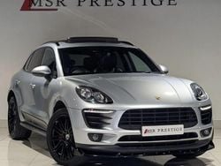 Silver Used 2018 Porsche Macan SUV | £30,995 (Fair price)