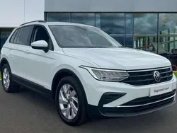 Pure white Used 2021 VW Tiguan Life SUV | £20,291 (Fair price)
