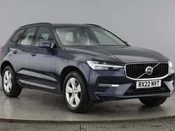 Denim blue Used 2022 Volvo XC60 Momentum SUV | £27,650 (Fair price)