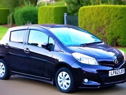 Maroon Used 2013 Toyota Yaris Play Hatchback | £5,890 (Good price)