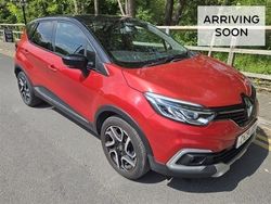 Red Used 2018 Renault Captur Dynamique SUV | £7,970 (Fair price)
