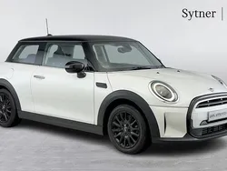 White Used 2022 Mini Cooper Classic Hatchback | £16,500 (Good price)