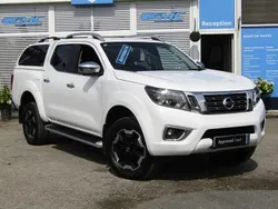 White Used 2021 Nissan Navara Tekna Pickup | £15,900 (Good price)