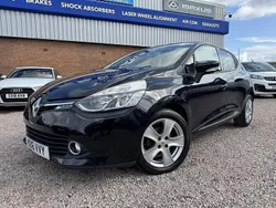 Diamond black Used 2016 Renault Clio IV Dynamique Hatchback | £5,191 (Fair price)