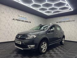 Grey Used 2016 Dacia Sandero Lauréate Hatchback | £5,499 (Fair price)