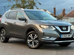 Grey Used 2019 Nissan X-Trail N-Connecta SUV | £14,480 (Good price)