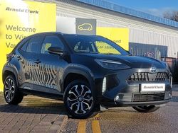 Black Used 2022 Toyota Yaris Hybrid Design Estate | £21,198 (Fair price)