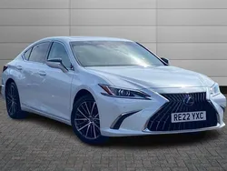 White Used 2022 Lexus ES300H Sedan | £26,250 (Super price)
