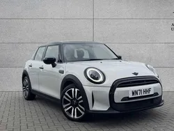 Silver Used 2021 Mini Cooper Exclusive Hatchback | £18,500 (Expensive)