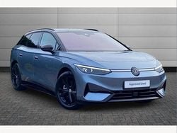 Blue New 2025 VW ID.7 Pro Hatchback | £41,995 (Fair price)