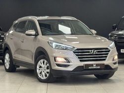 Beige Used 2018 Hyundai Tucson SE SUV | £8,495 (Fair price)