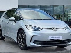 Scale silver metallic black Used 2025 VW ID.3 Pro Hatchback | £24,807 (Expensive)