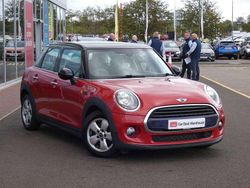 Red Used 2016 Mini Cooper Hatch Hatchback | £6,098 (Fair price)