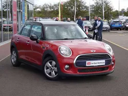 Red Used 2016 Mini Cooper Hatch Hatchback | £6,499 (Fair price)